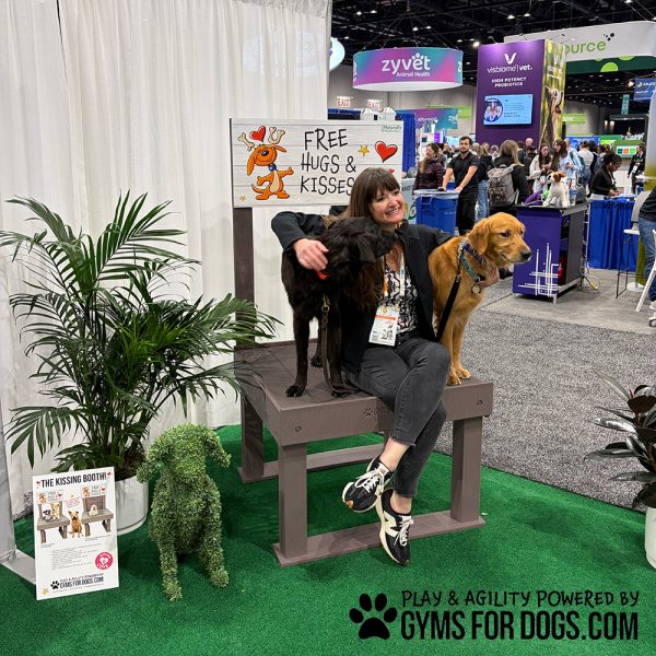 dog park products the kissing booth expo show 1